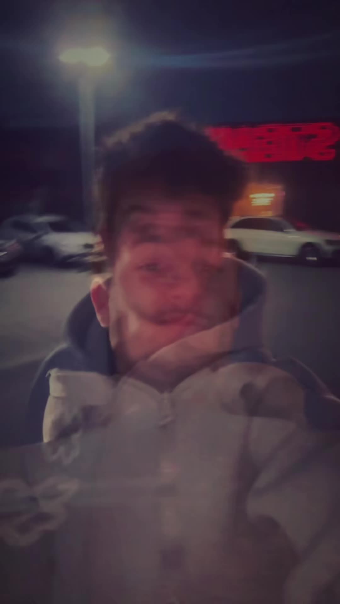 @Axel_bgrd