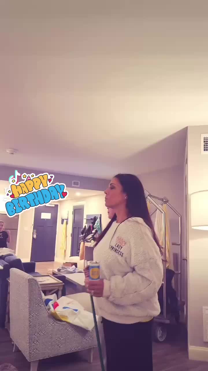 @Tina