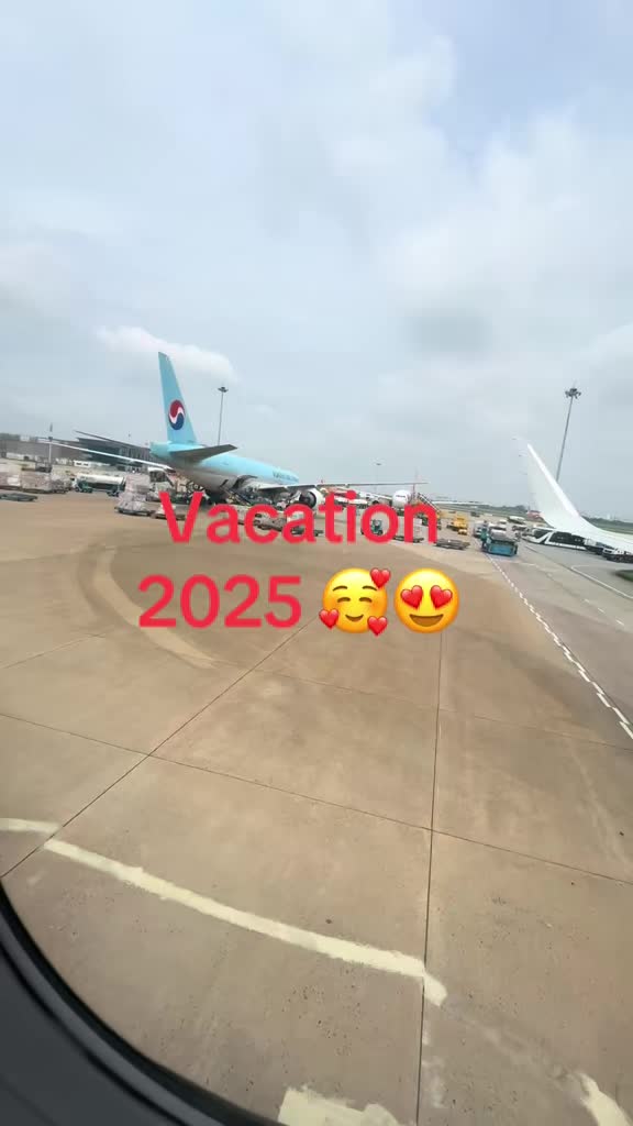 @AJ ✈️