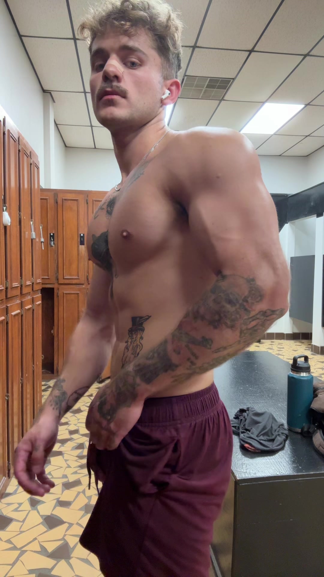 @jonirl_