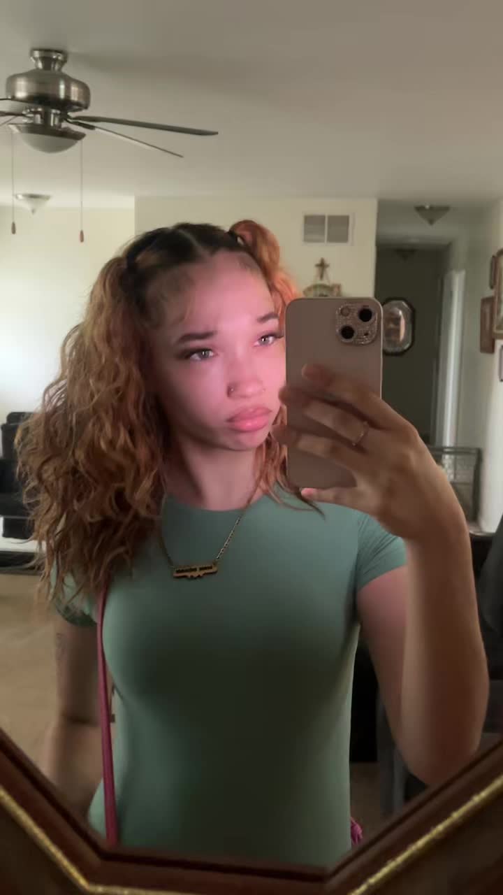 @littlemissleleee