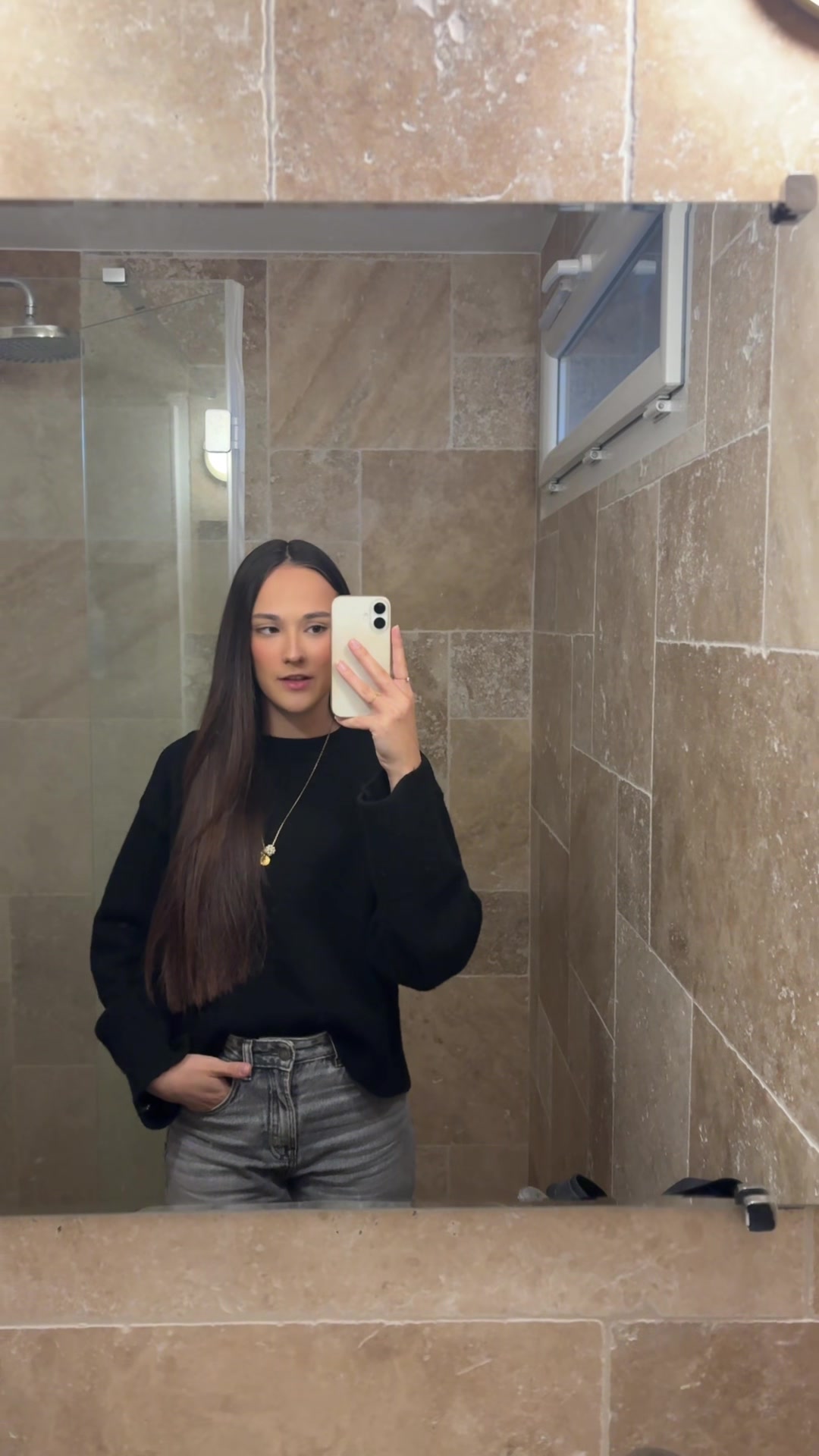@Jade_gva