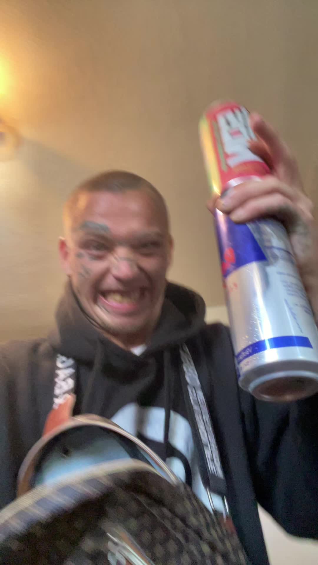 @lilwhozzie