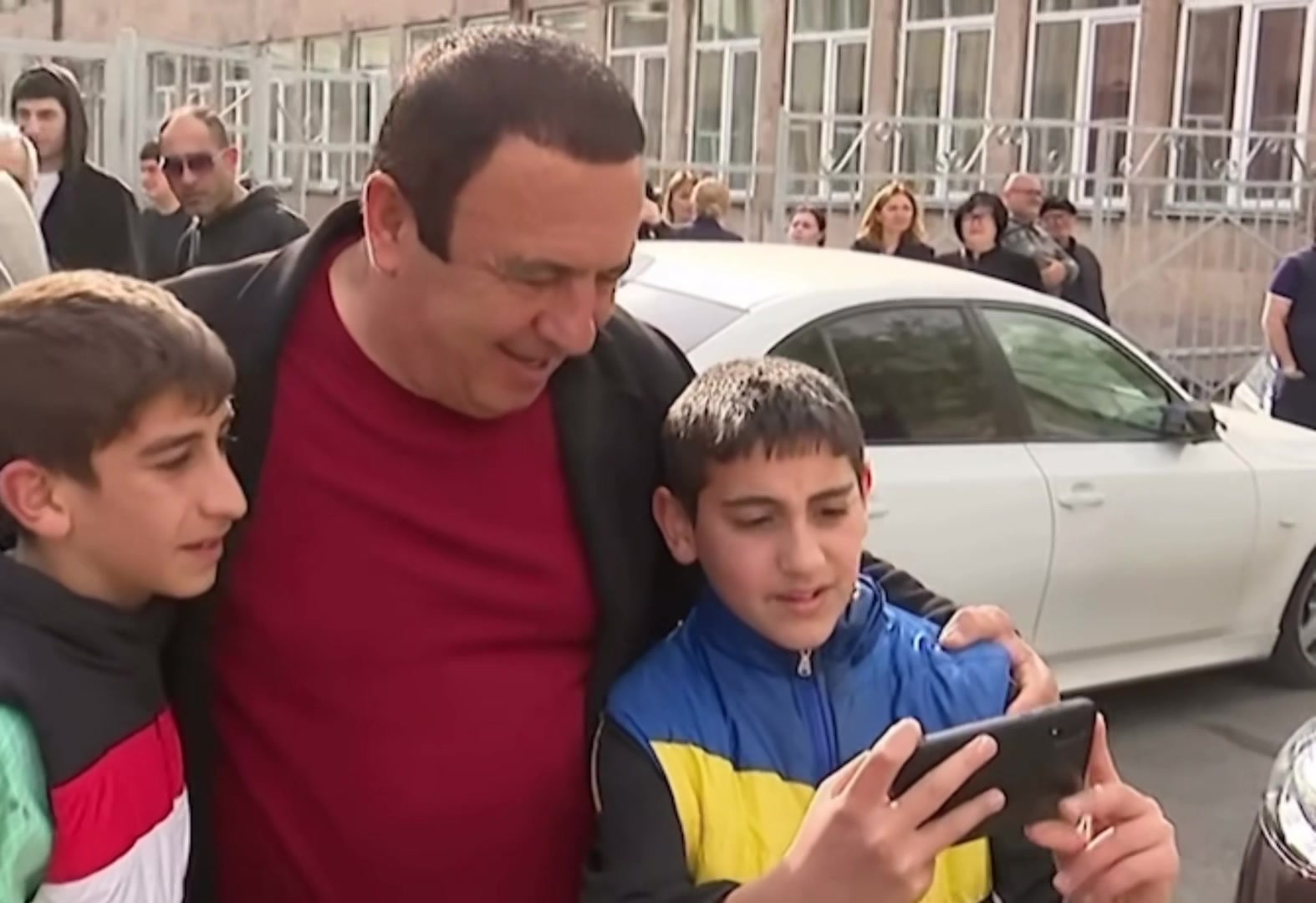 @Gagik Tsarukyan