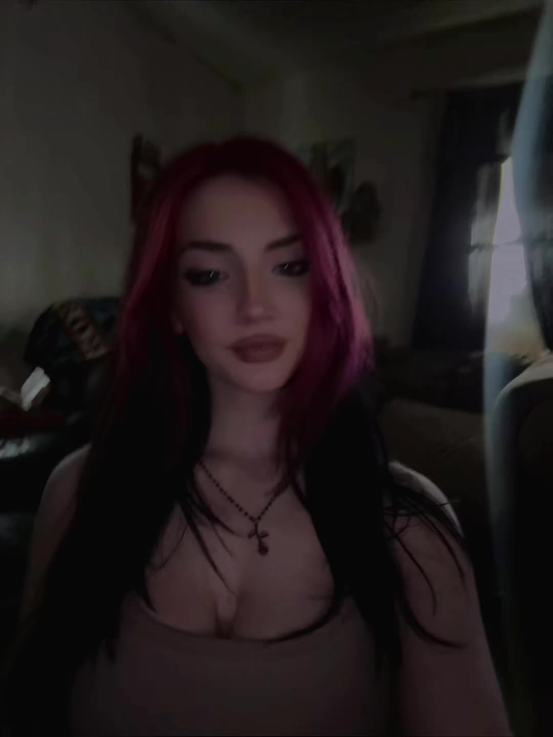 @❦