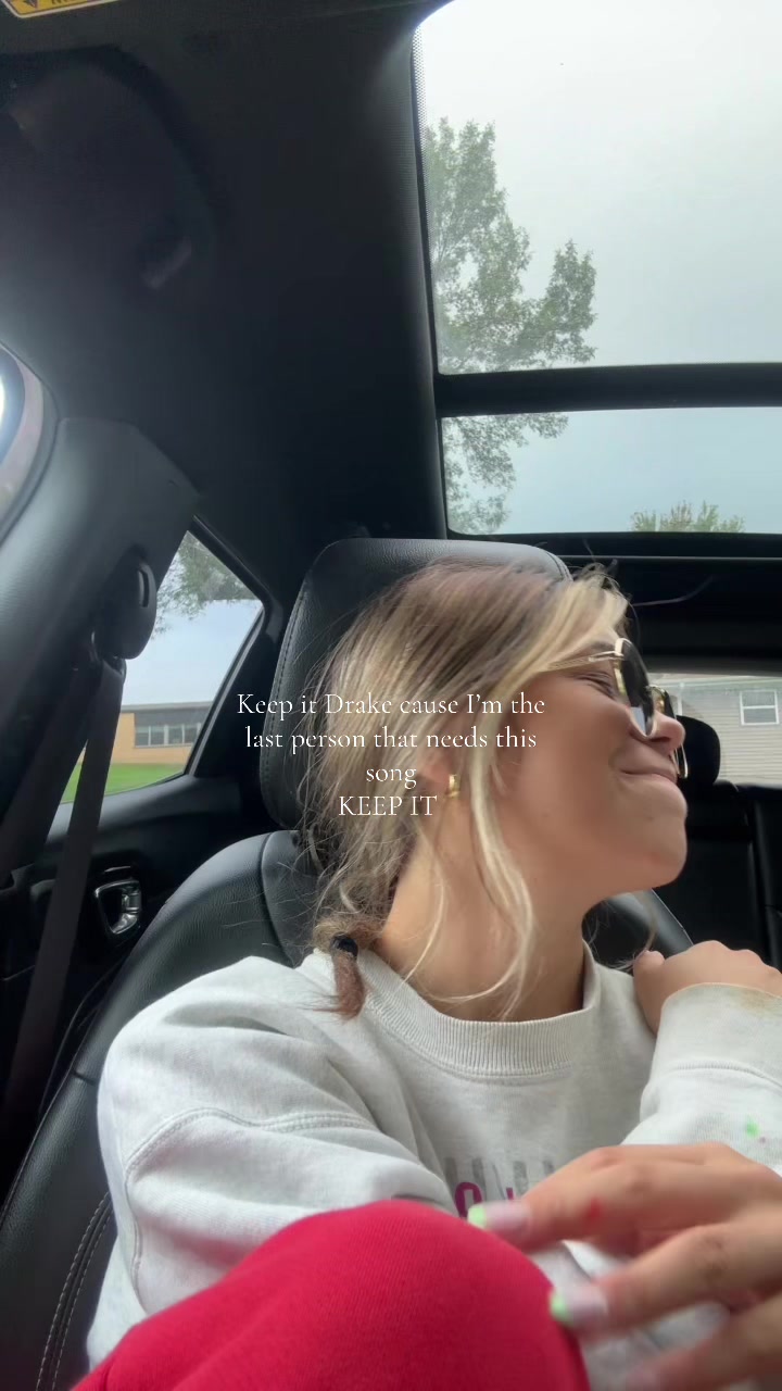 @Alejandra 🥂