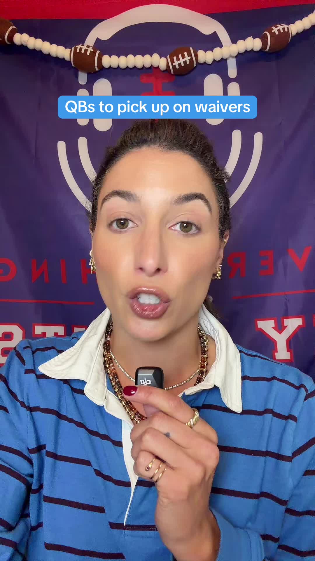 @adriannaiafolla