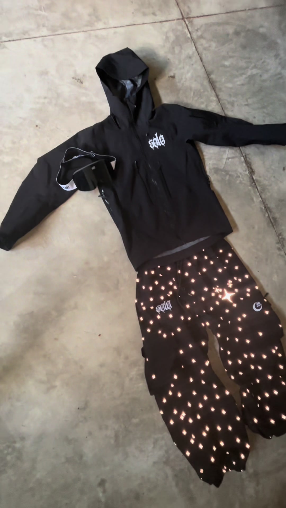 @Solo Apparel