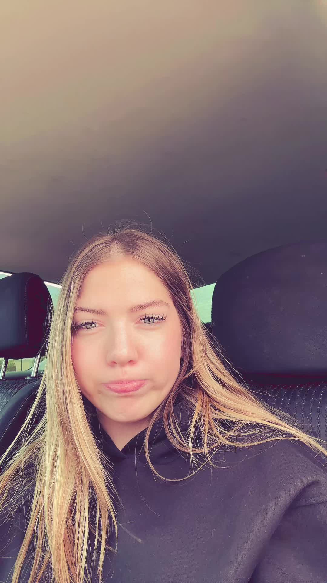@nicoleeeee959