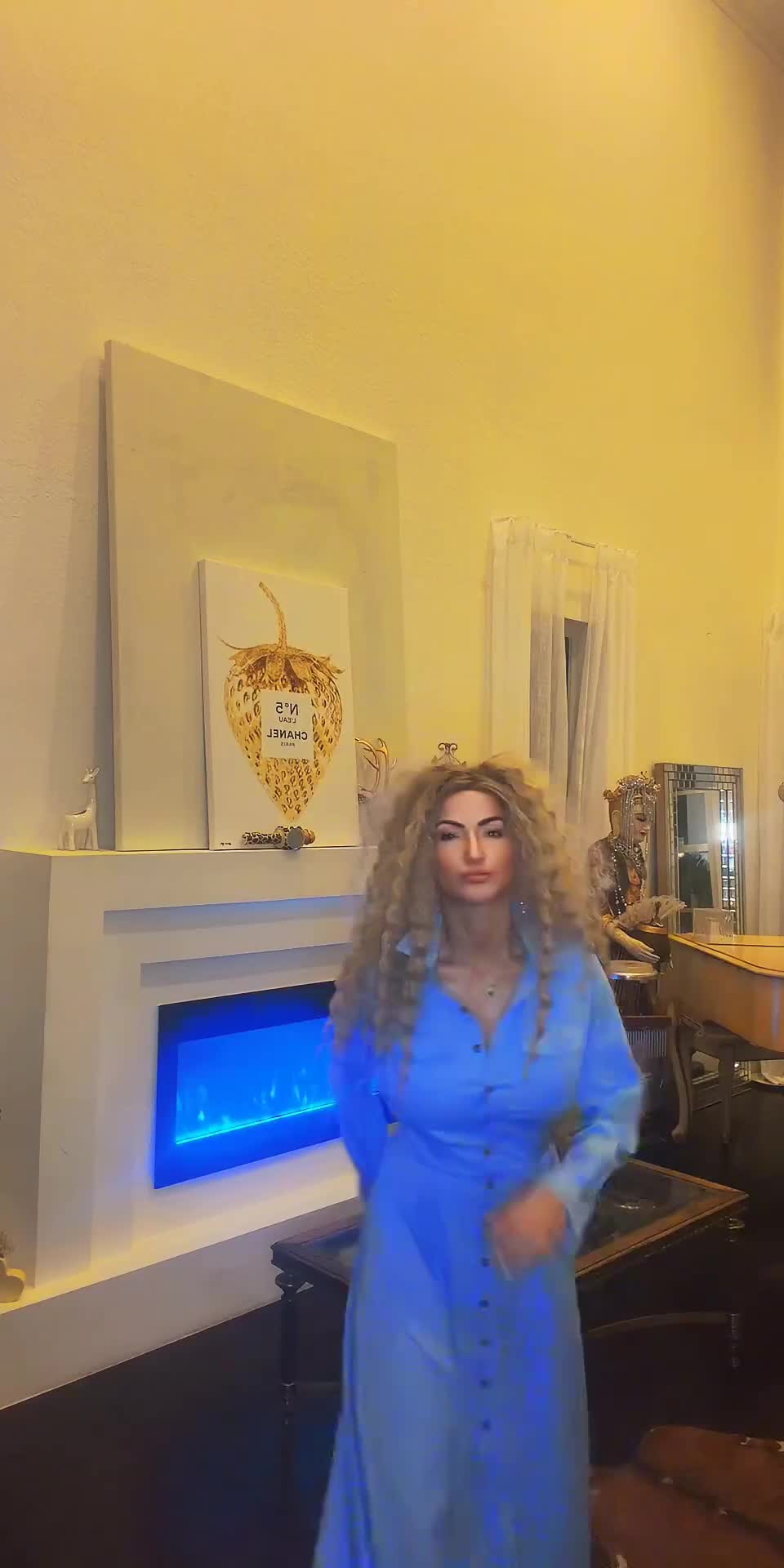 @Danielle_Paige_Pro