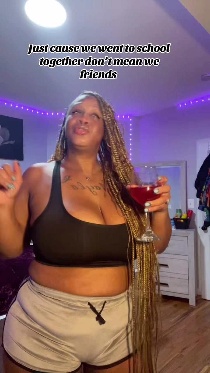 @Deedee