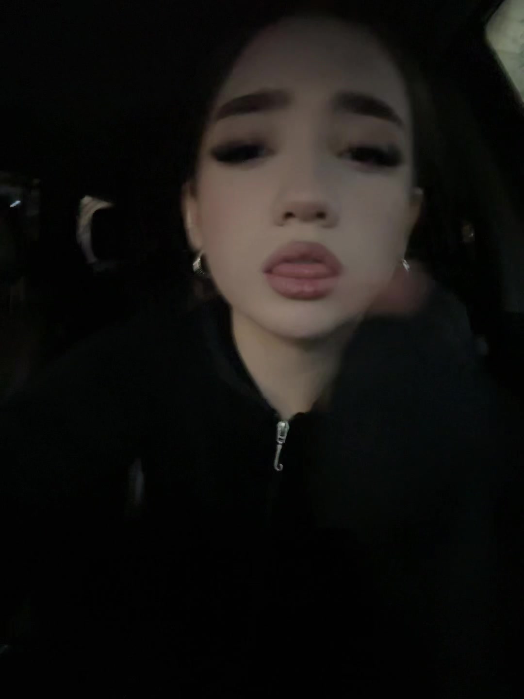@emicamacho__