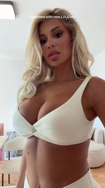 @LUANA VJOLLCA