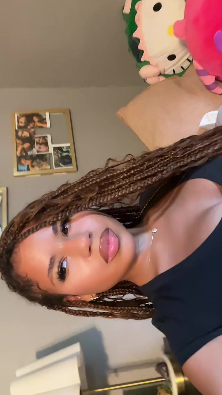 @pink alien