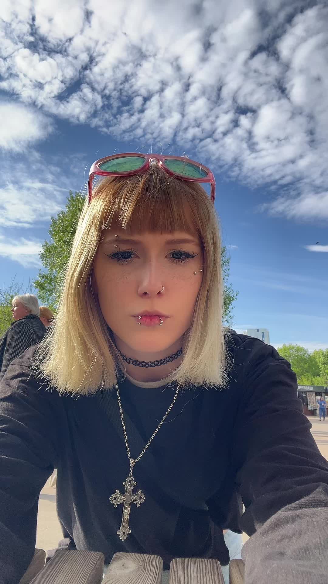 @kriskaa