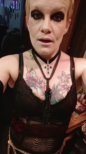 @(Madam.Rou)