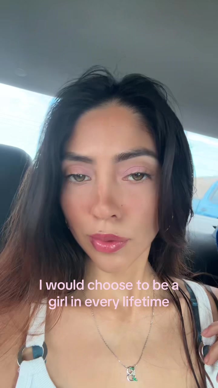 @Bee✨