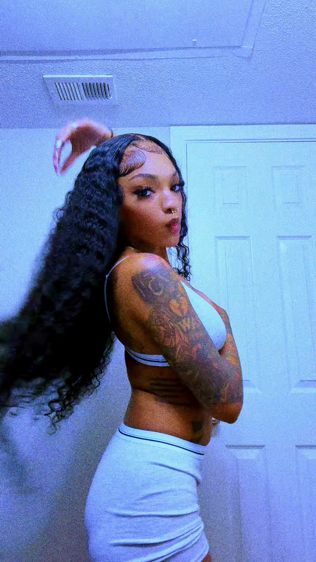 @PR3TTYLUHHTATTII💫