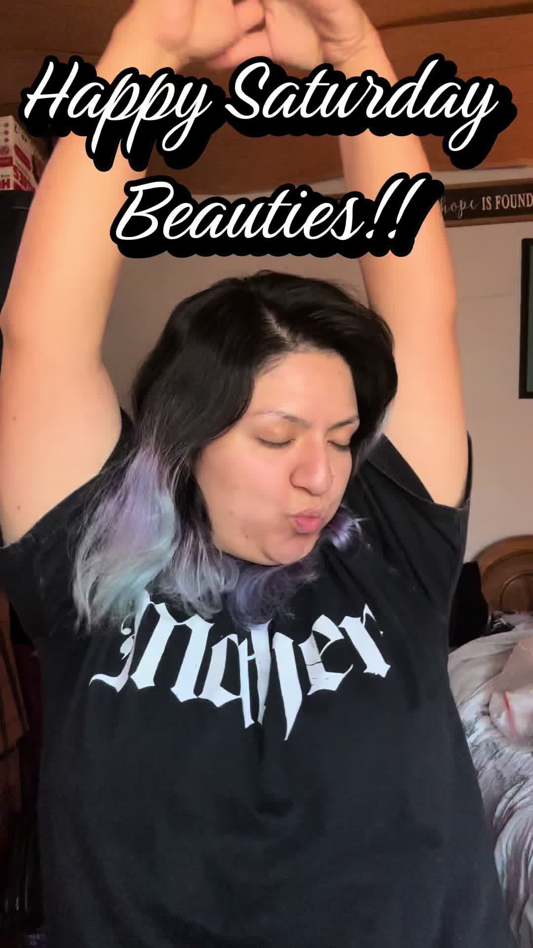 @that1girlcrystal 🪩✨🦢🖤☕️