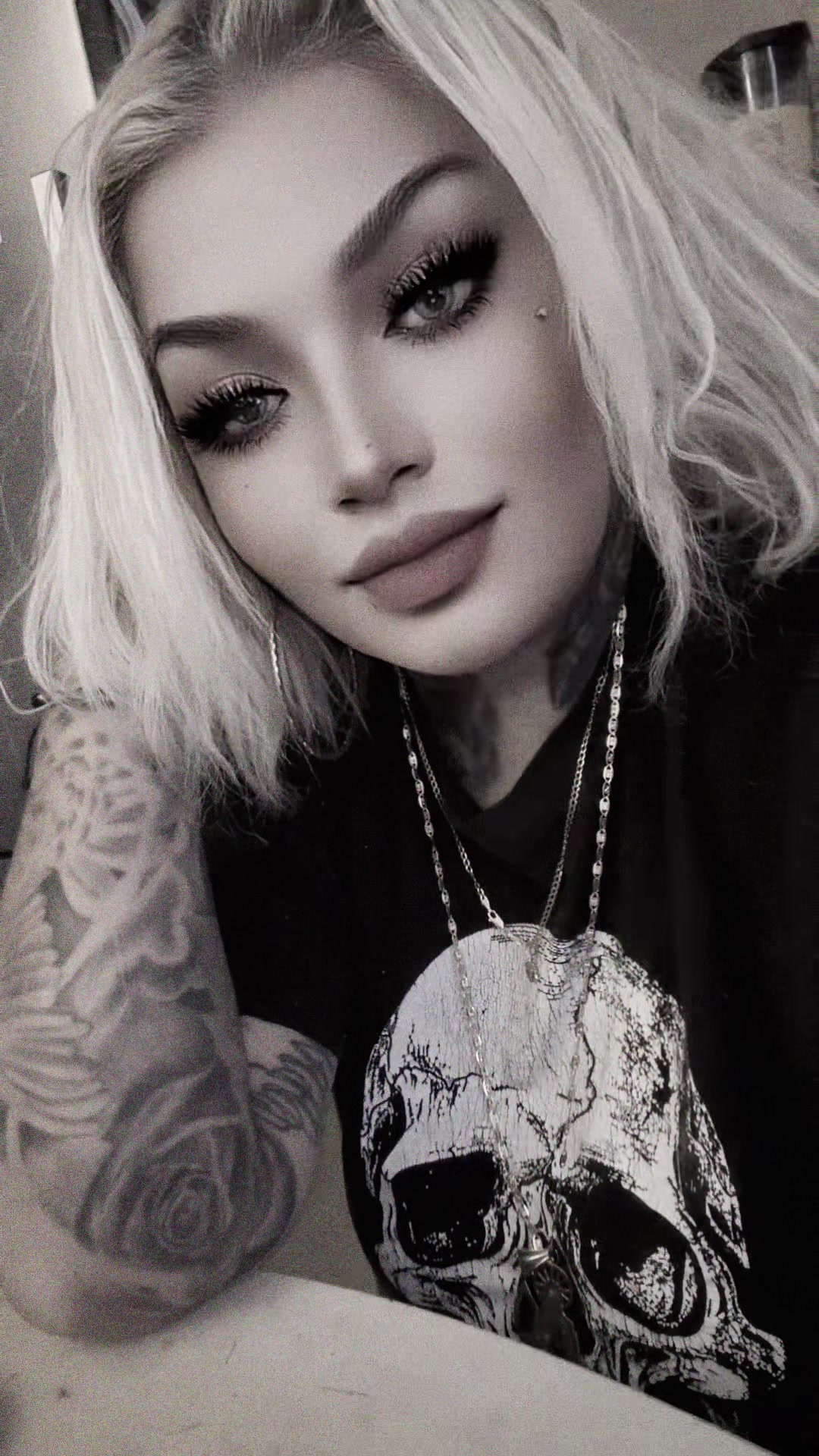 @Blonde