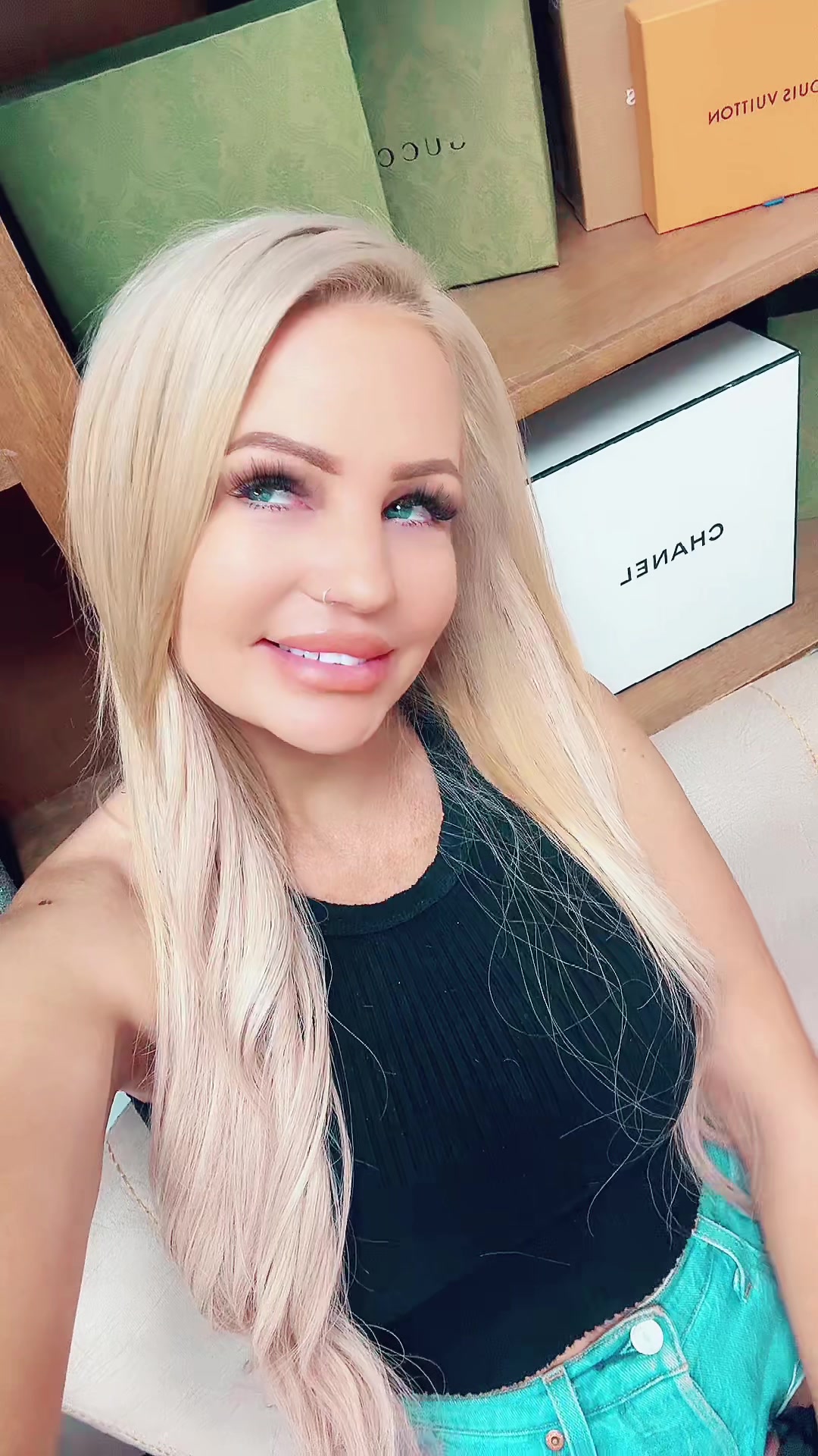 @bombshellbrat