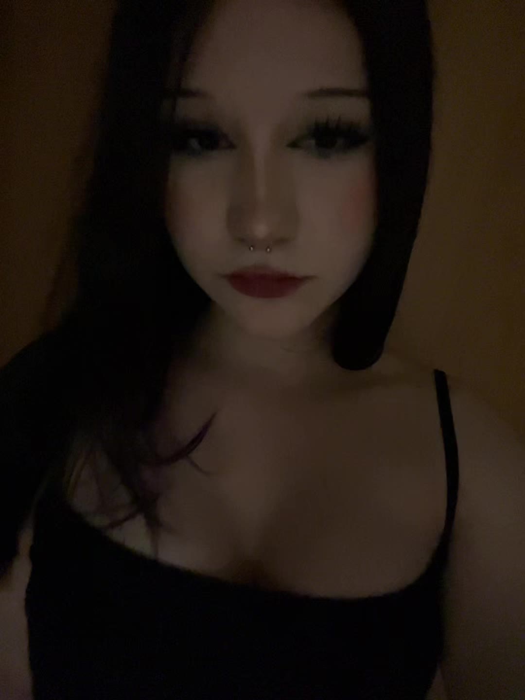 @юкоми🫂