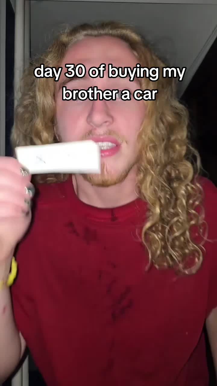 @GoldieGl0cks