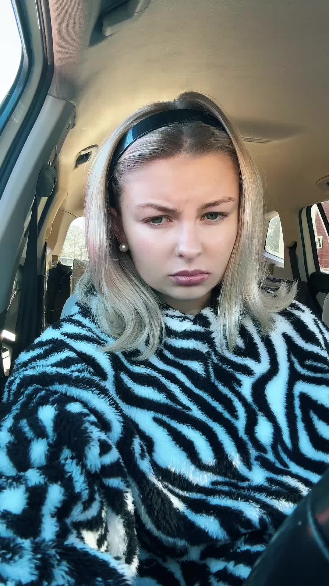 @Halle jo