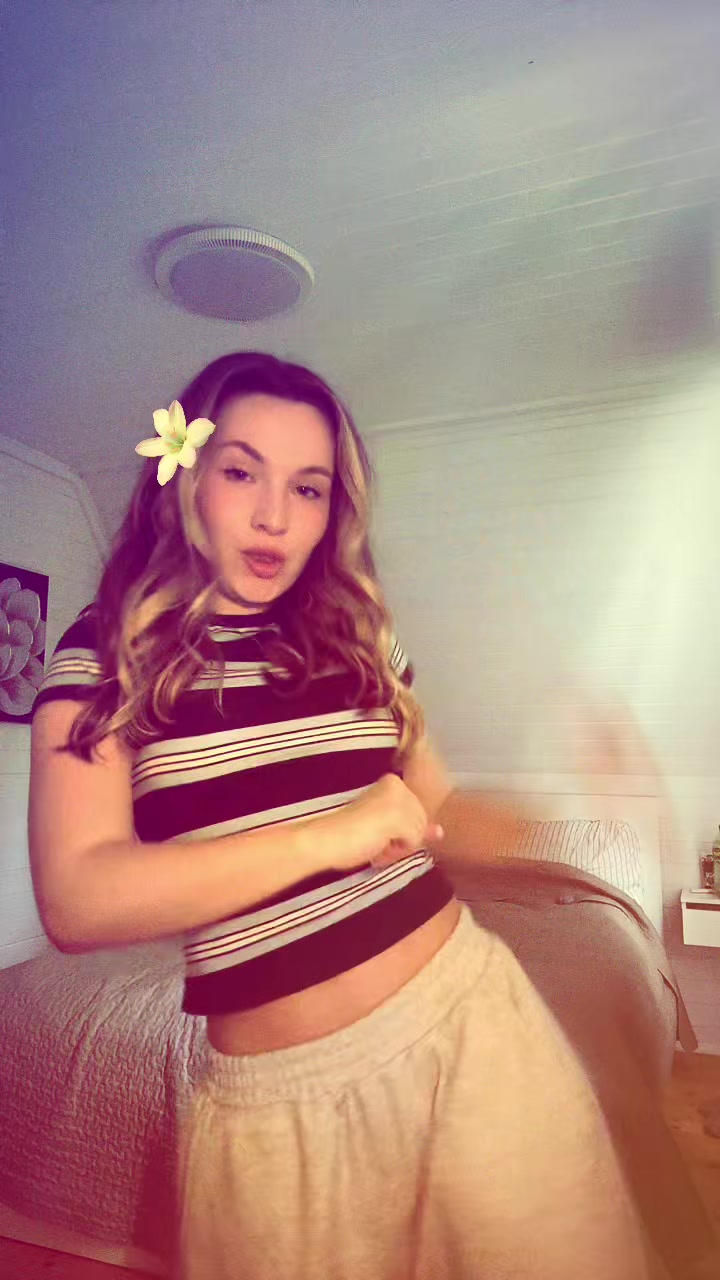 @🤍𝑷𝒐𝒍𝒍𝒚
