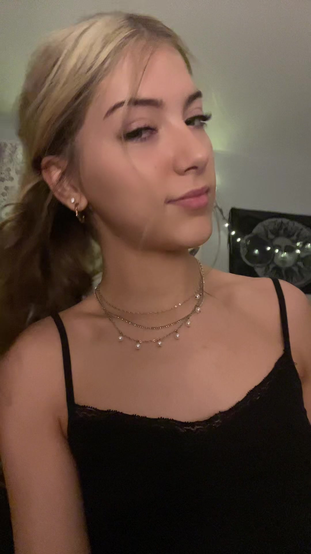 @vlxne_amber