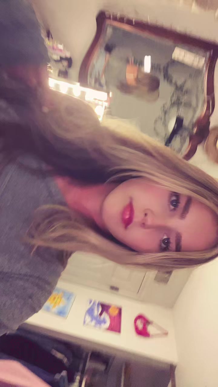 @ellaa