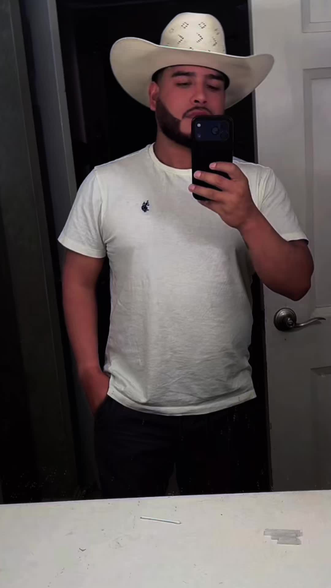 @Juanrra