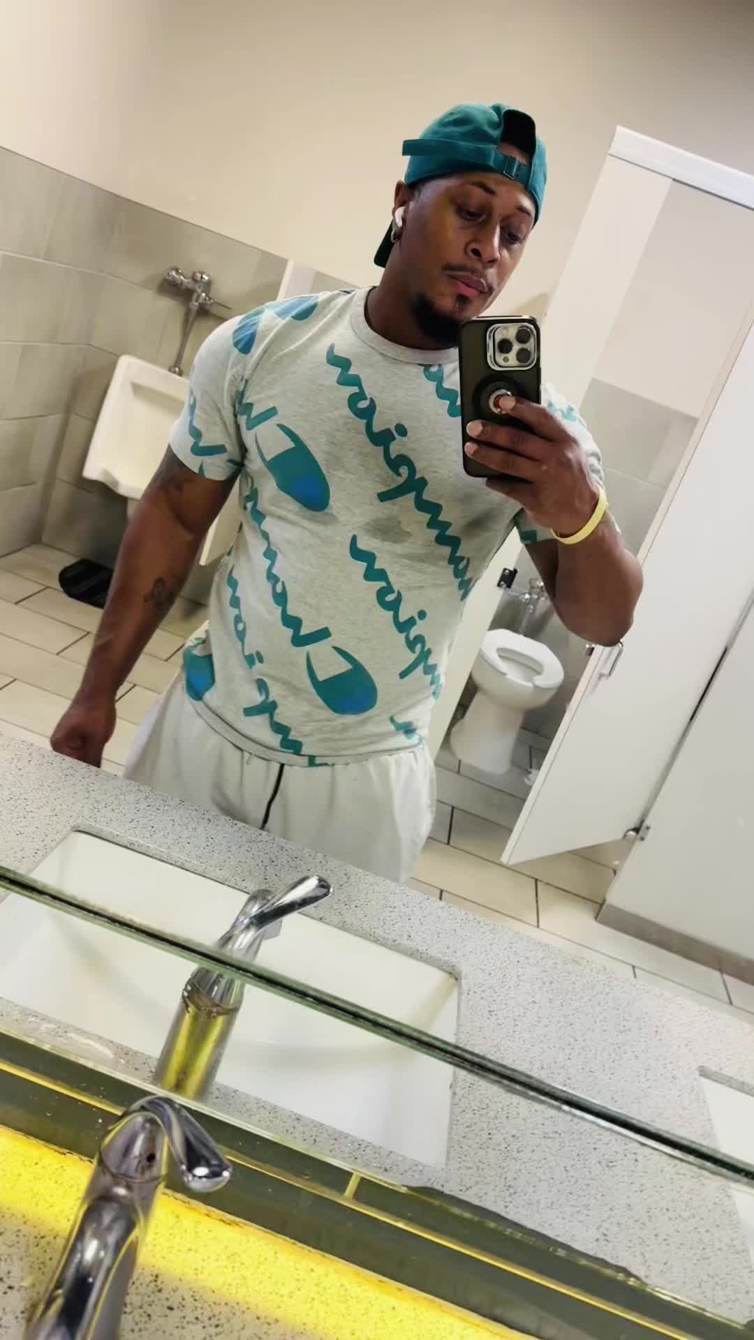 @Kadeem318