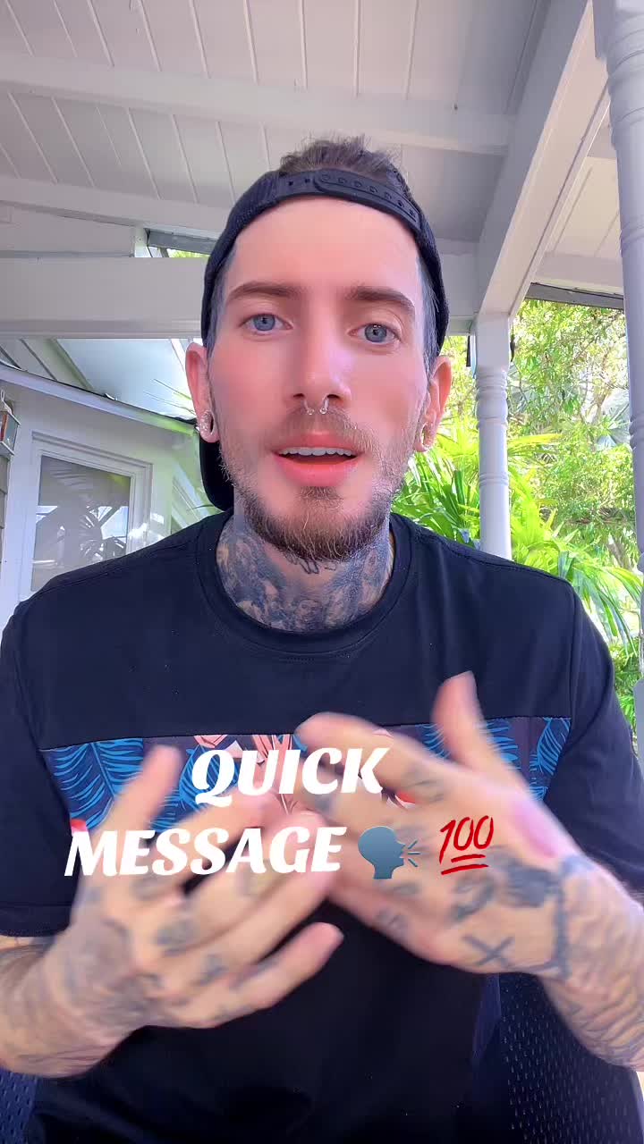 @Hollywood87