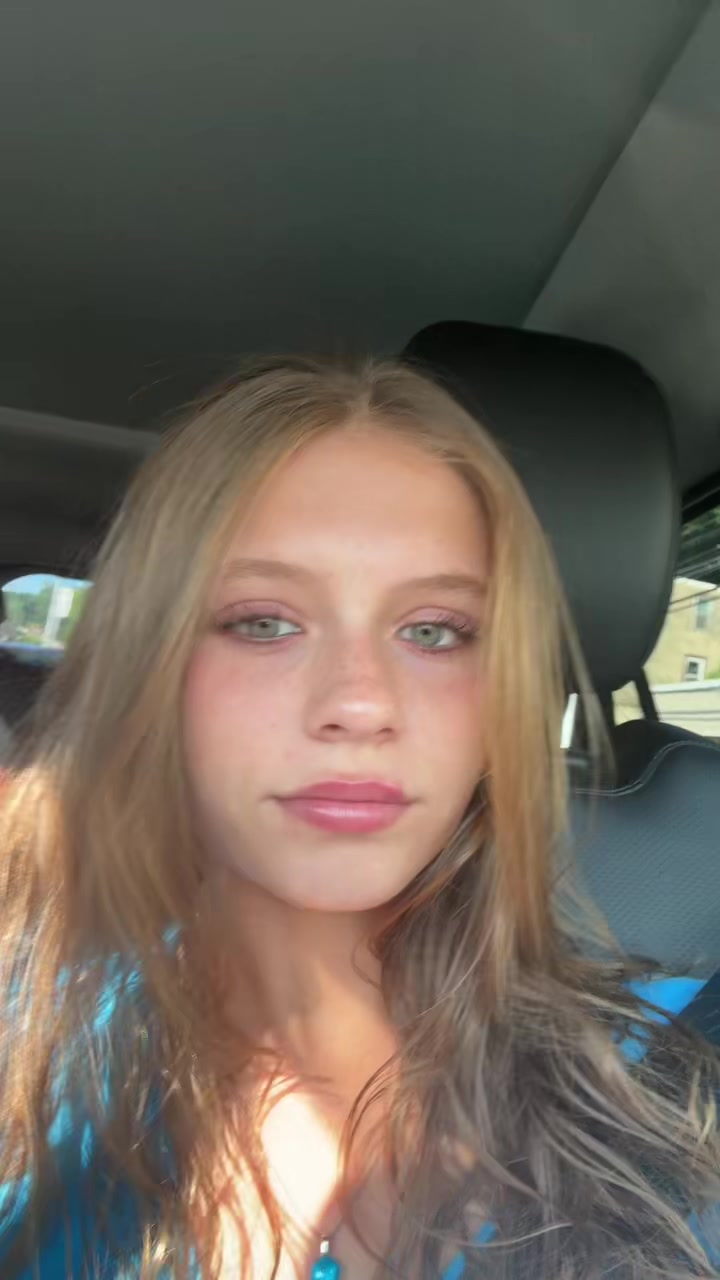 @swag🫧🤍💋