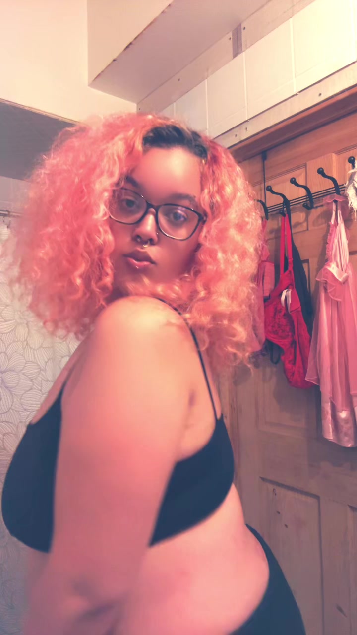 @thickbbria