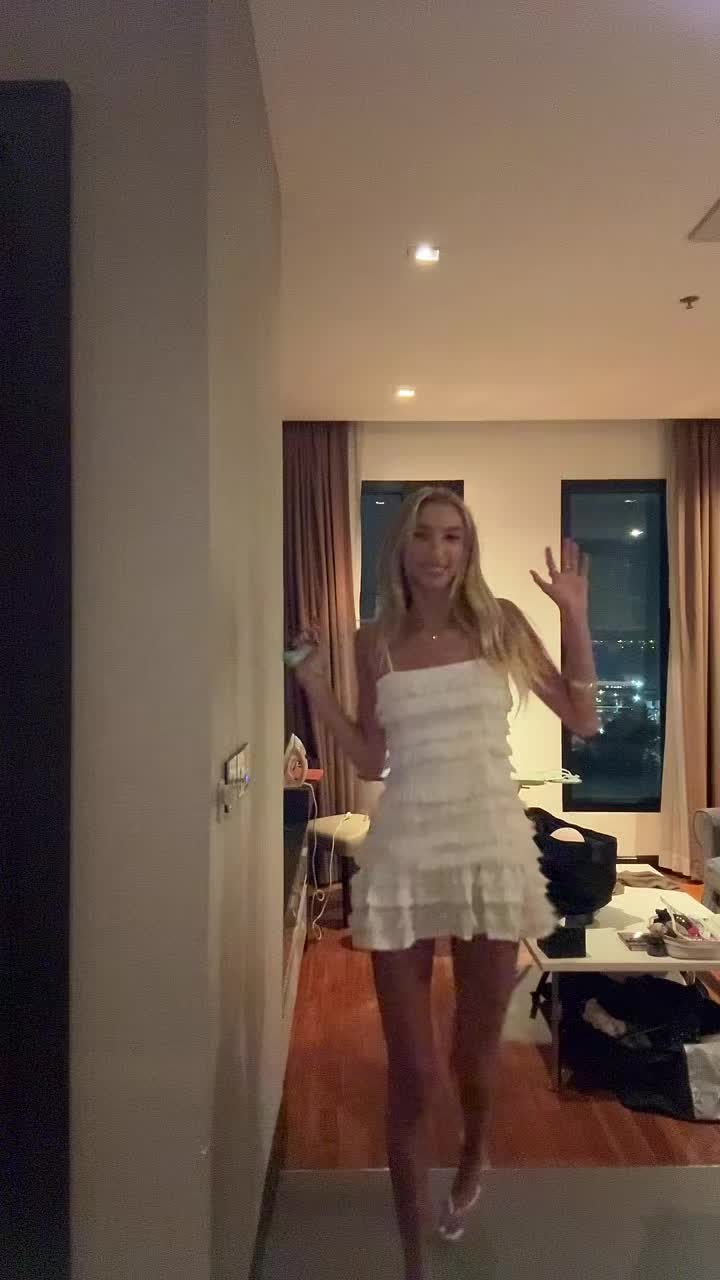 @isabella