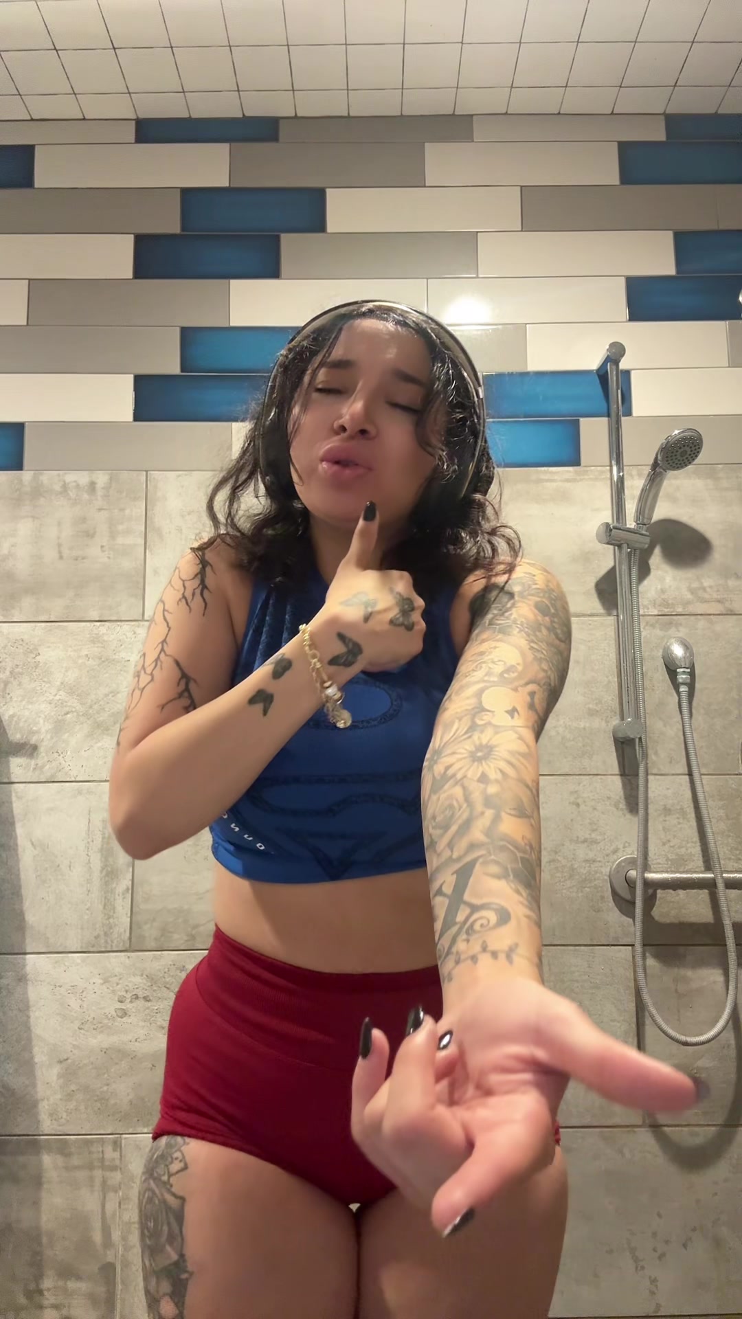 @Sierra Marie 🩵🦋
