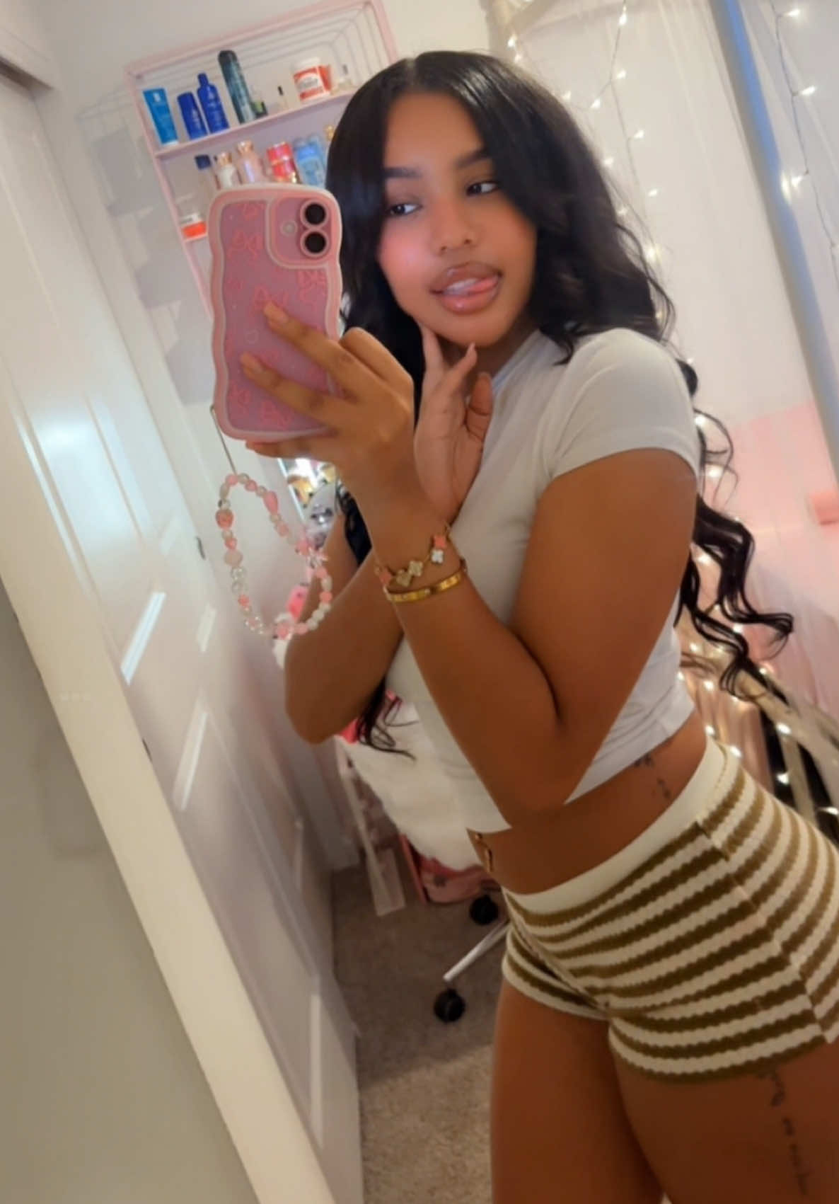 @honeyy.xx