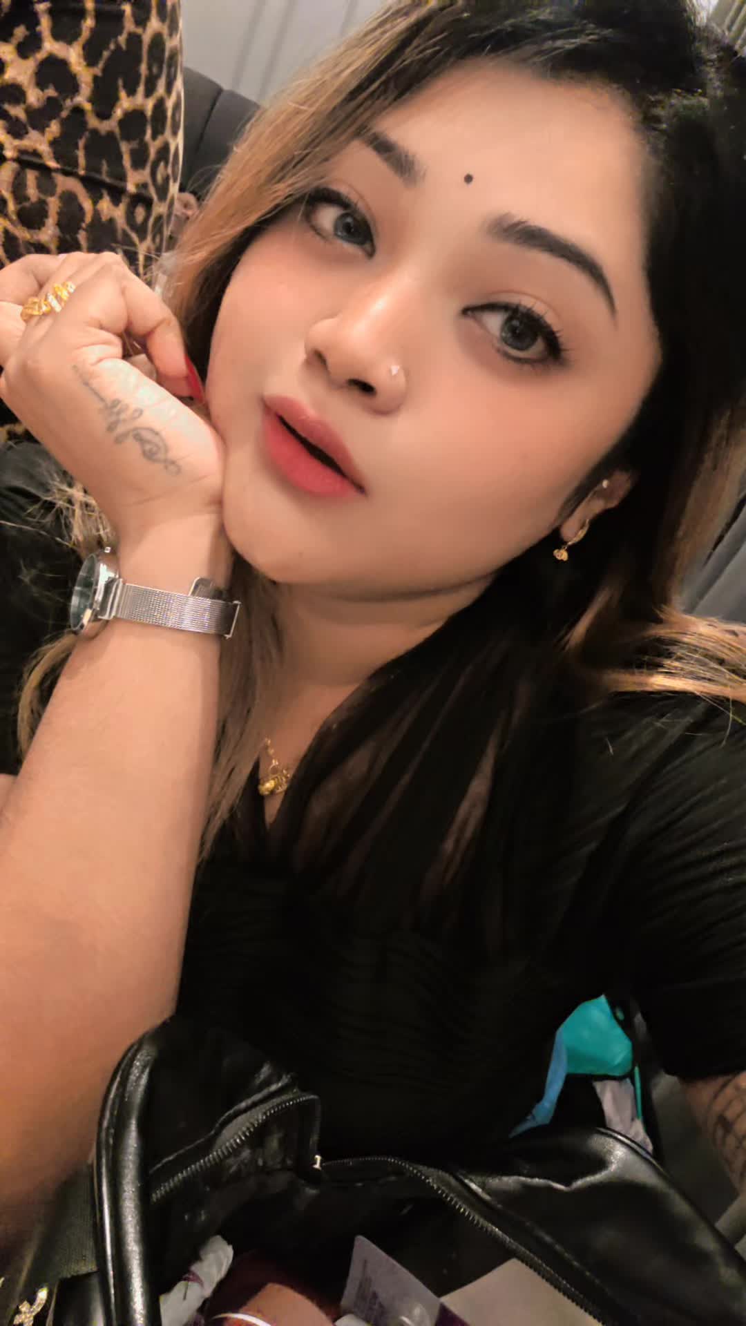 @𝑻𝒉𝒖𝒓𝒈𝒂𝒔𝒉𝒏𝒂𝒗𝒊🦋.