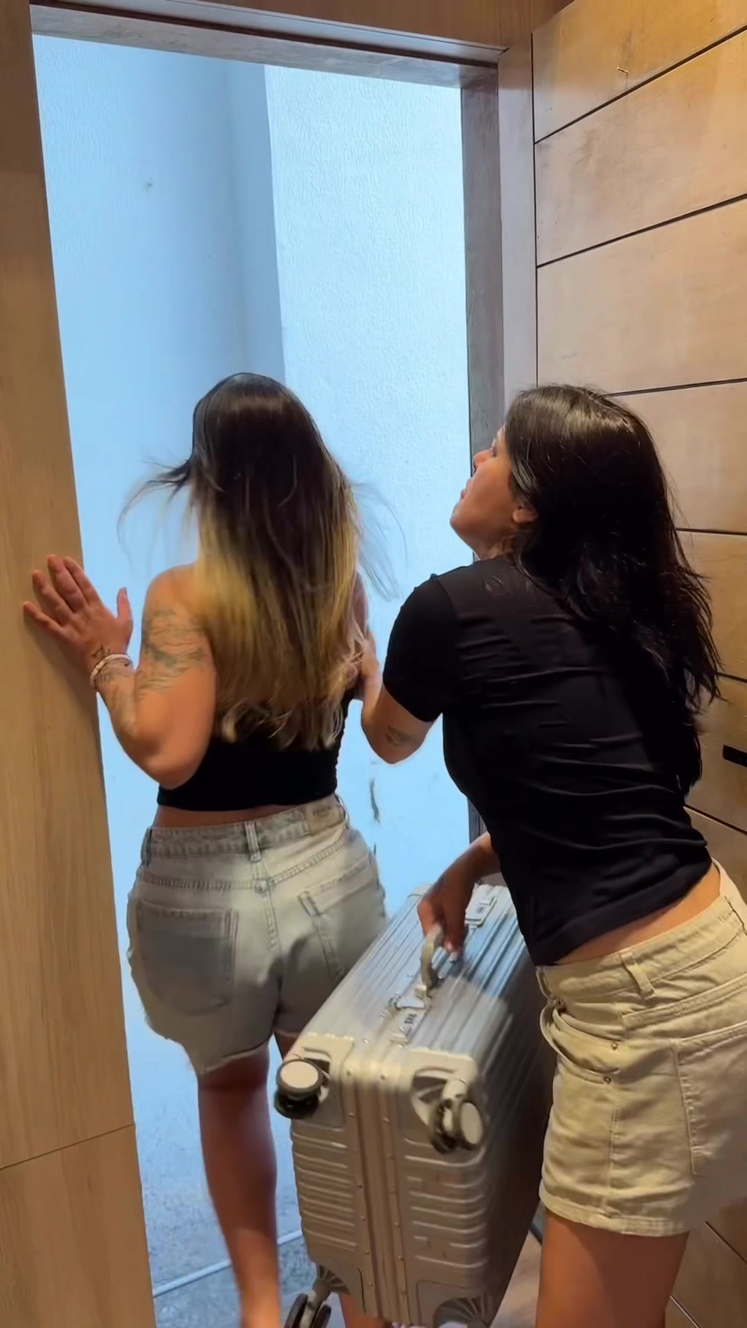 @Flávia e Júlia