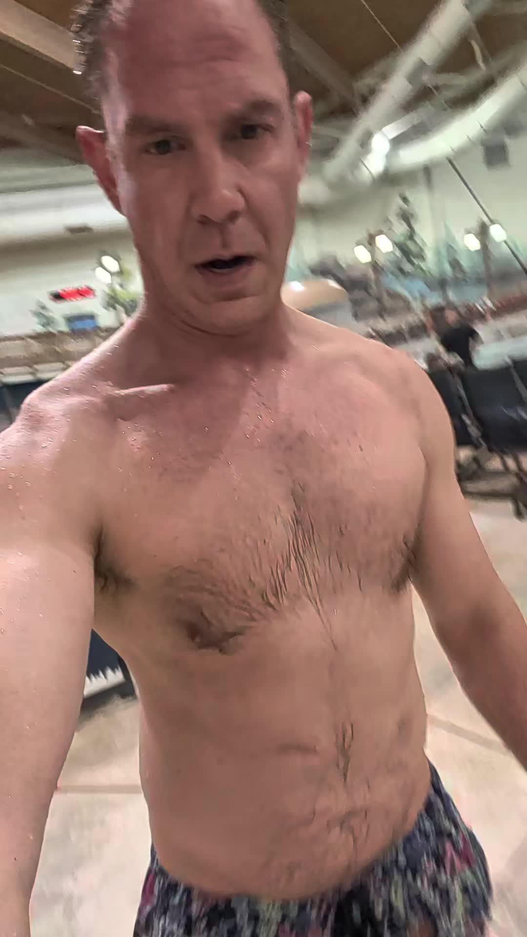 @Strechedurhole
