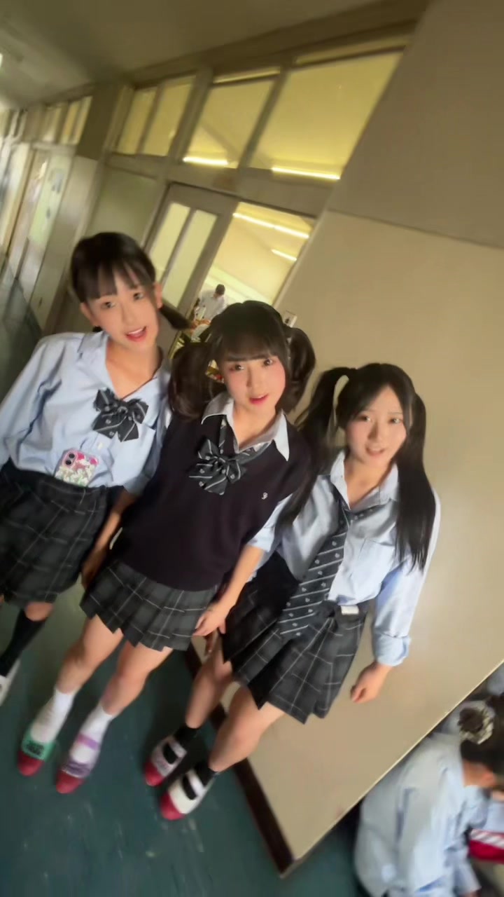 @ゆり