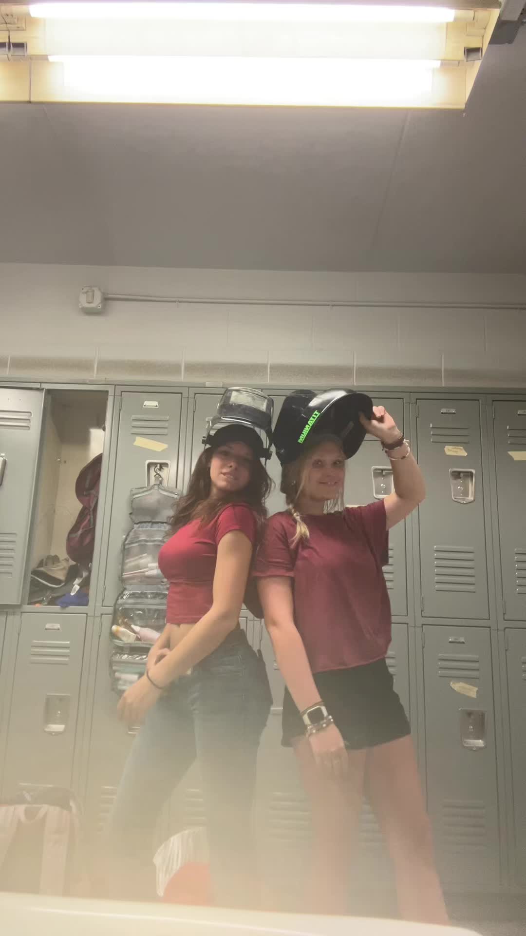 @ICarly.com🦆✝️