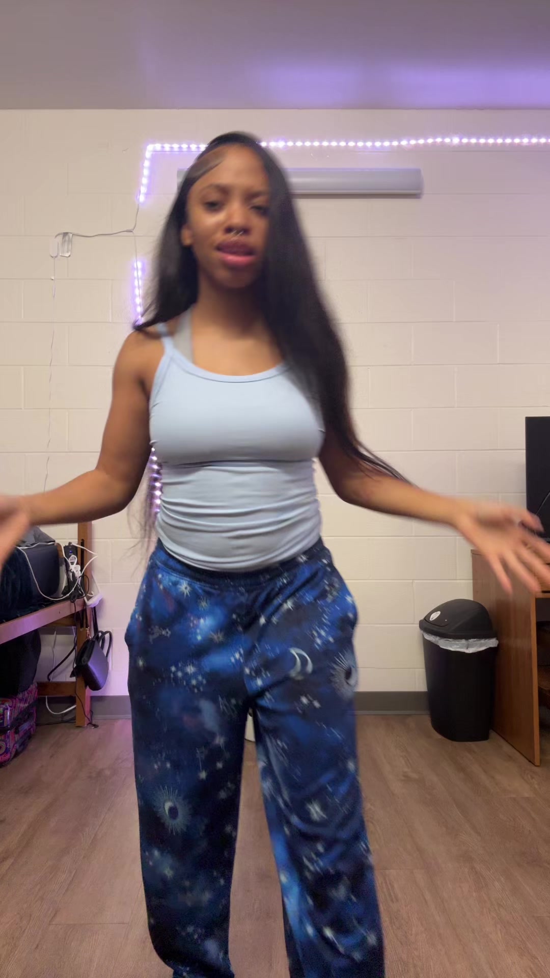 @mercedesamonti
