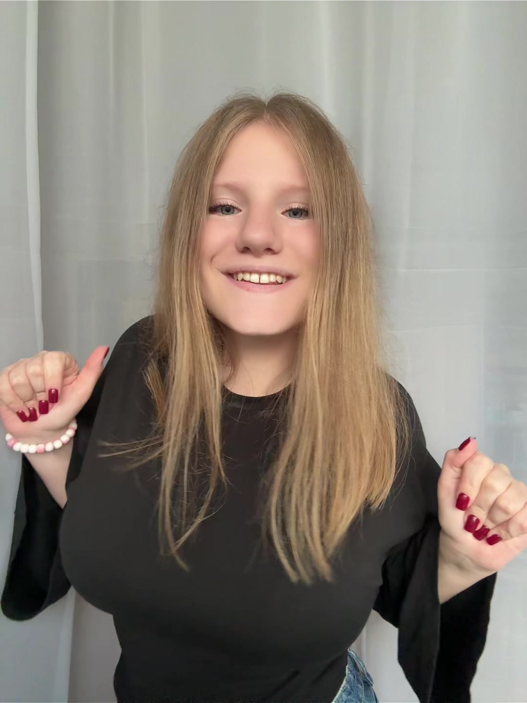 @mamakarina)