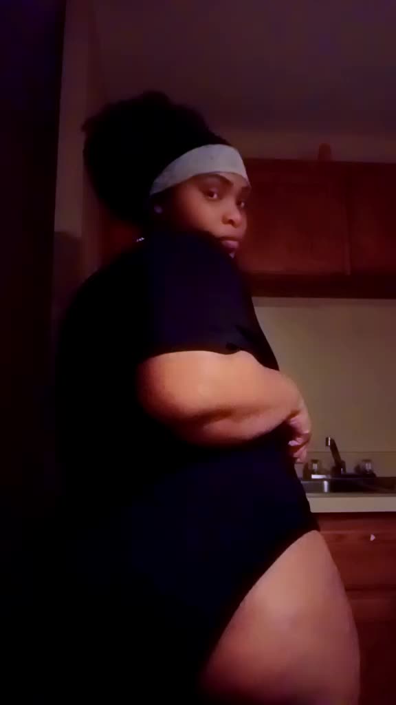 @Babymamawitafat🍑💦 thighs