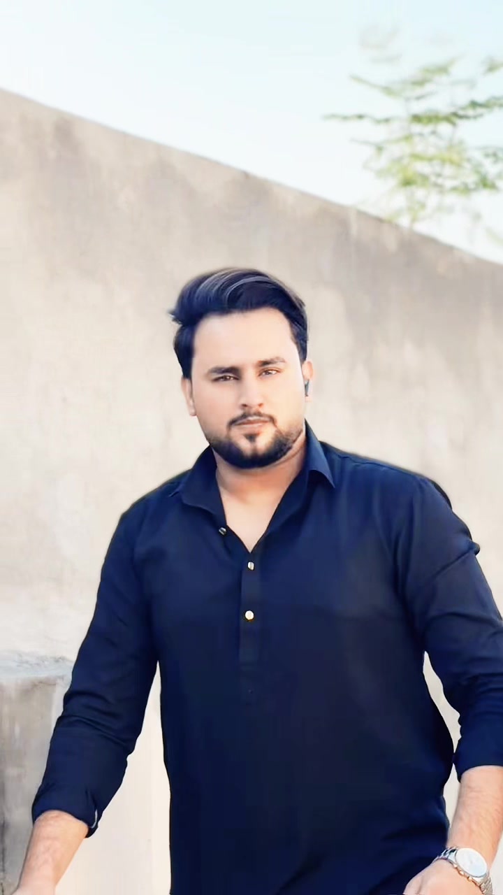 @SALMAN_D&agrave;Zzy🫴🇨🇦🇵🇰