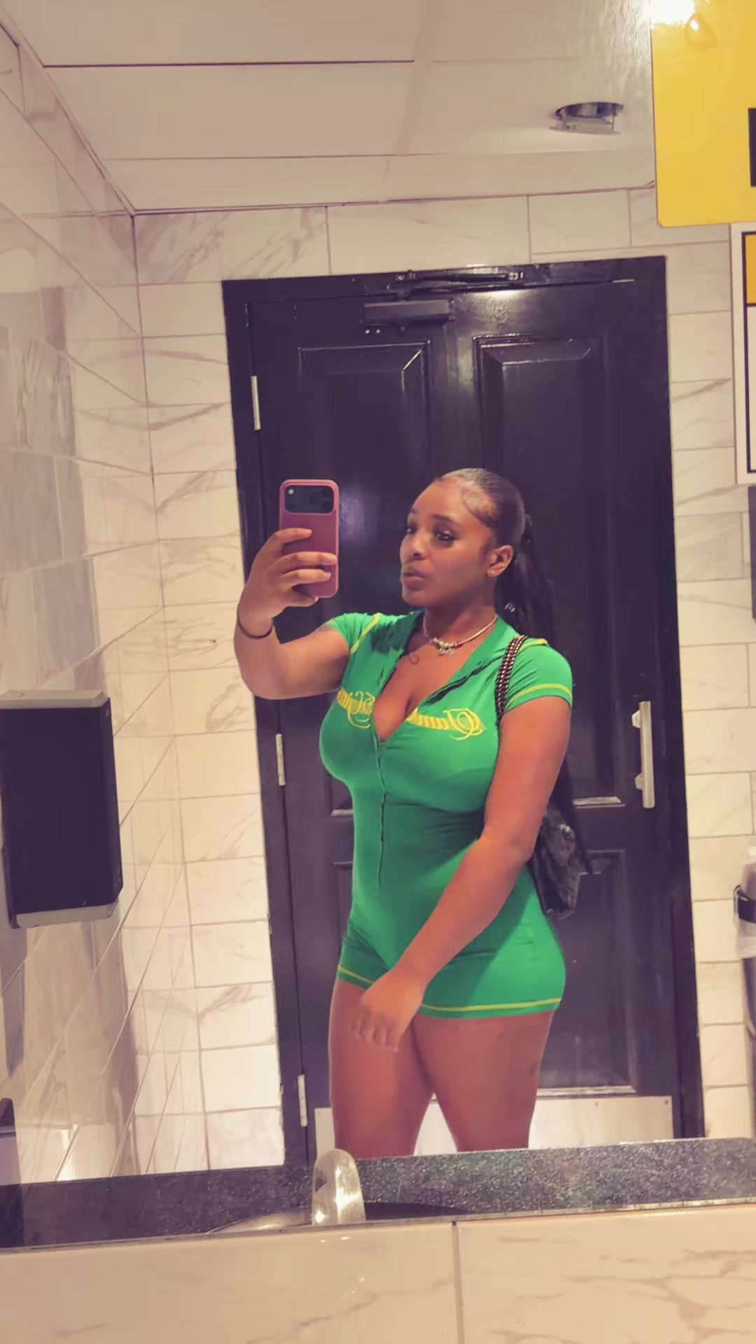 @destsosexinyy
