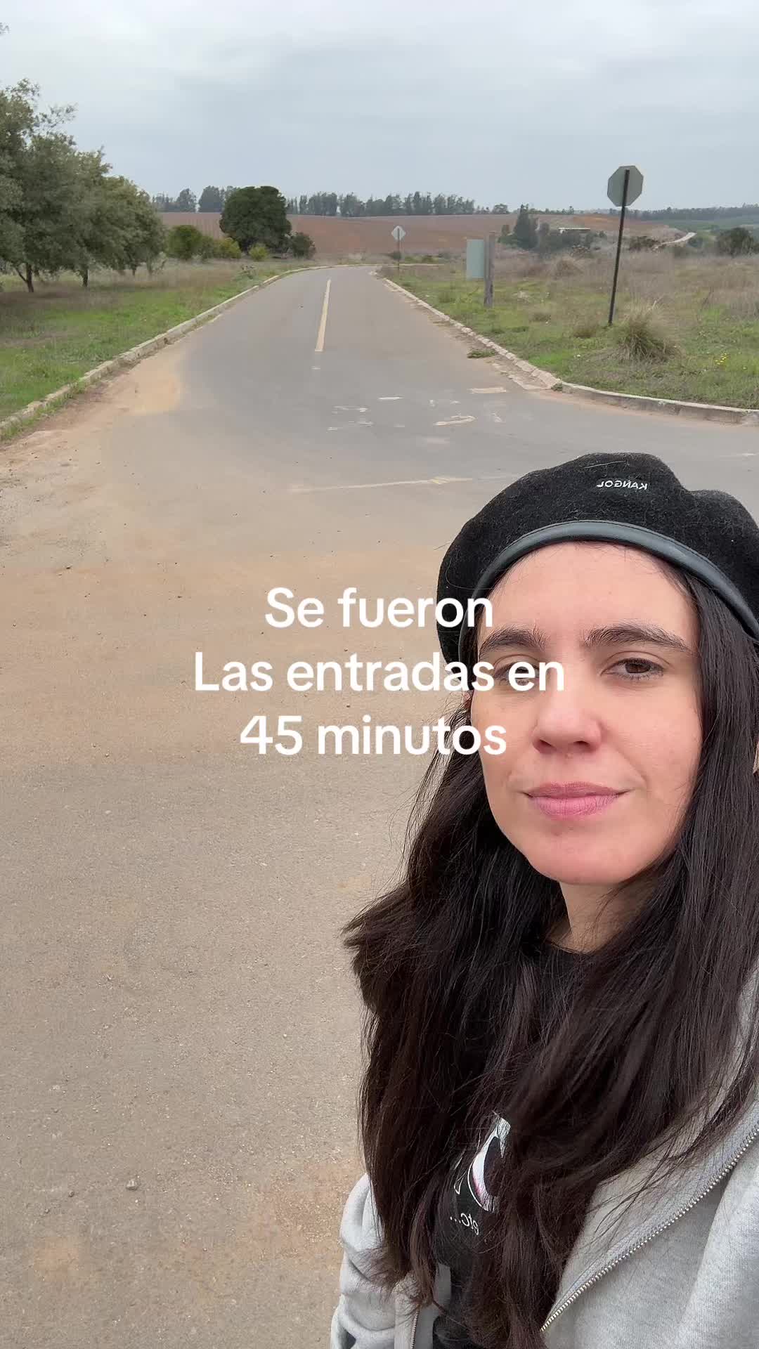 @Javiera Mena